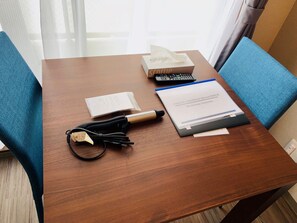 City Twin Room, Non Smoking | Room amenity