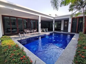 Pool | Outdoor pool