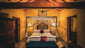 Luxury Villa Suite | Premium bedding, minibar, bed sheets