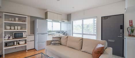 薄型テレビ、Netflix、ストリーミングサービス