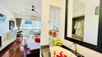 King Suite With Balcony