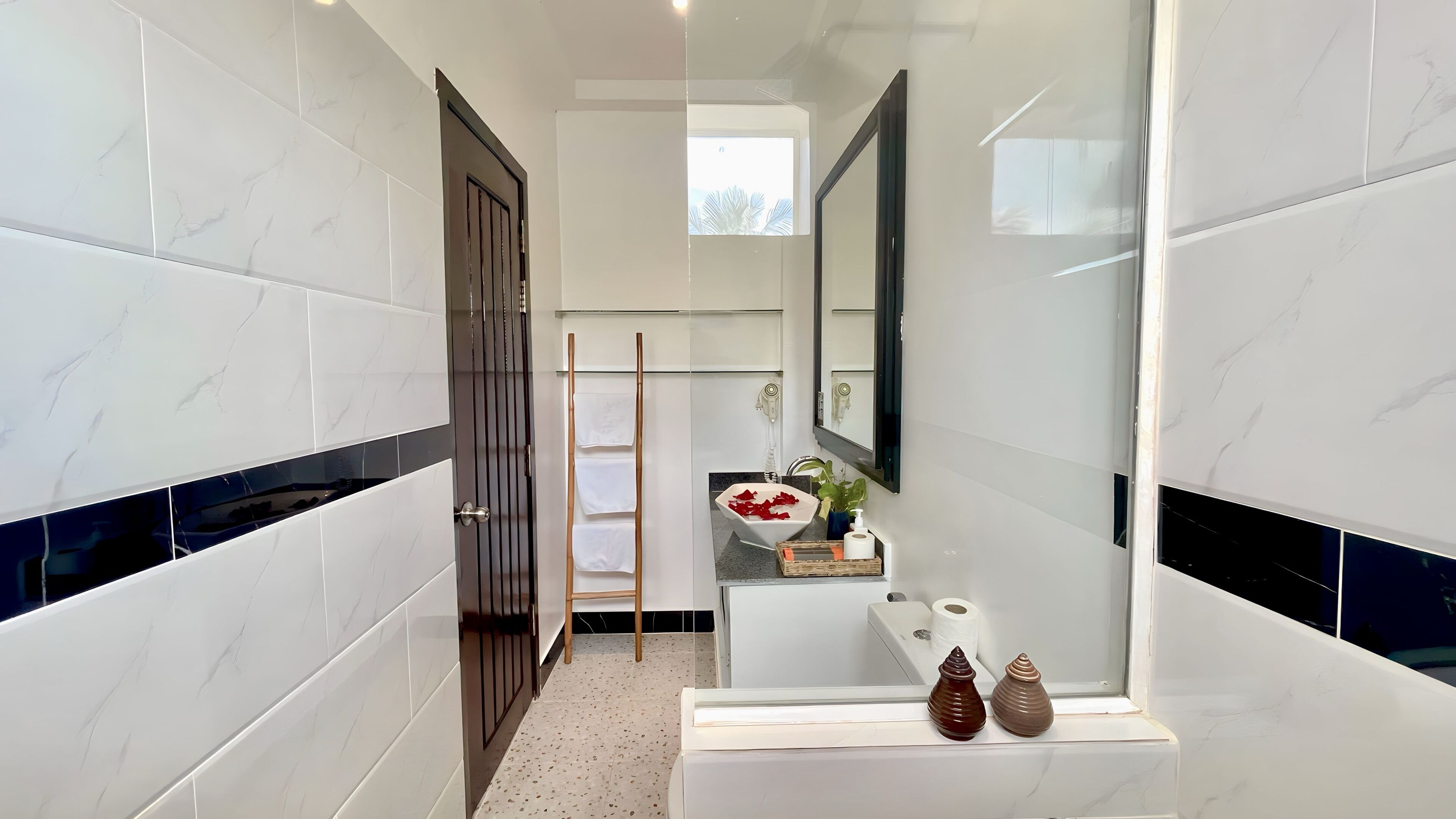 super family with balcony pool view - free bus station pick up | bathroom | free toiletries, hair dryer, bathrobes, towels