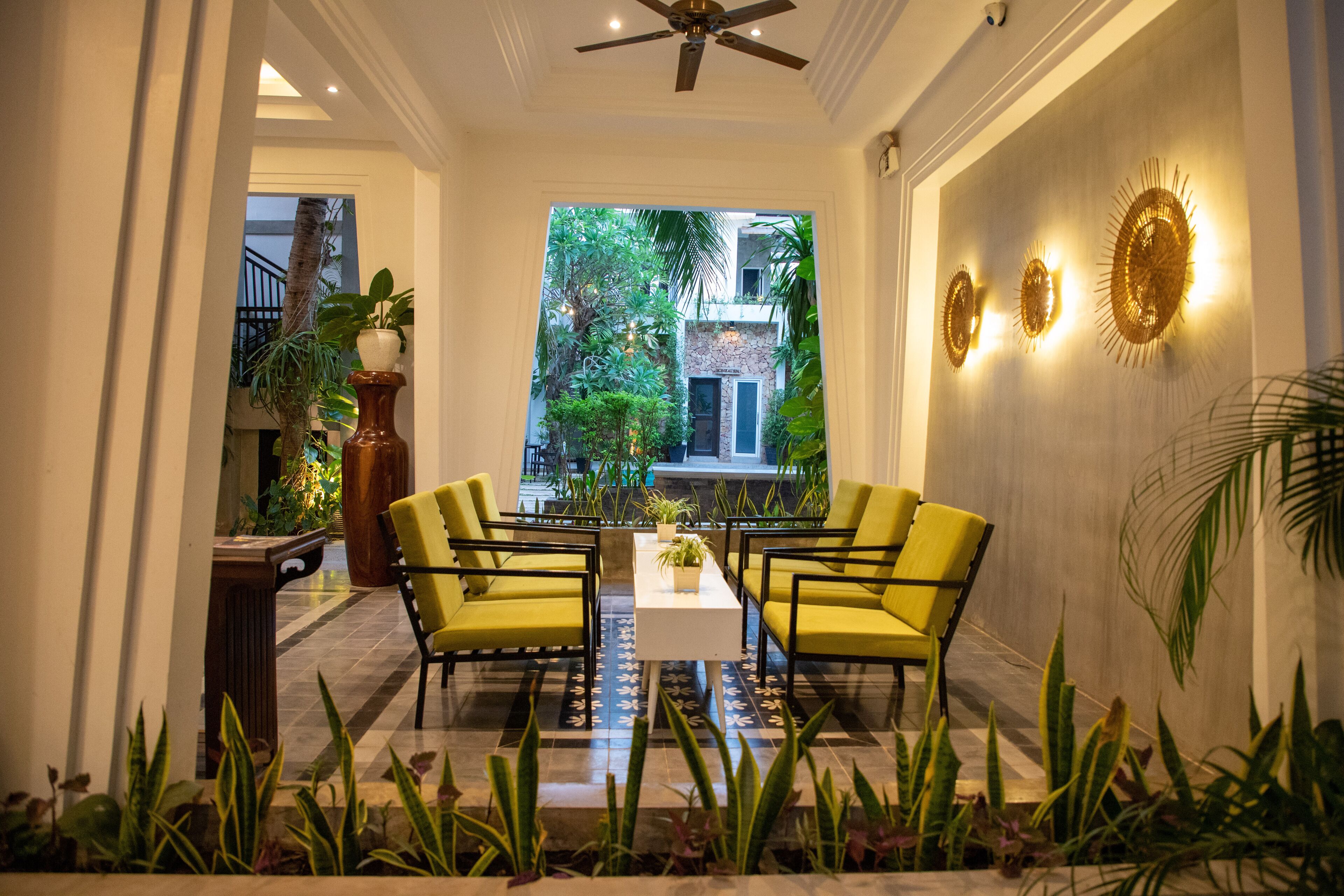 Trung tâm hành chính, văn phòng