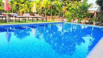 Piscina all'aperto