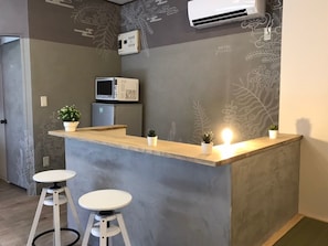 Maison (Private Vacation Home) | Restauration dans la chambre