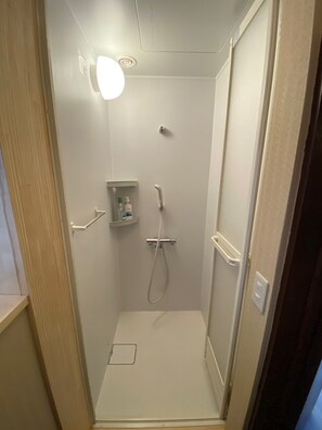 House (Private Vacation Home) | Bilik Mandi | Pancuran mandi, pengering rambut, bidet elektronik, tuala disediakan 