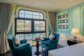 Deluxe Studio Twin City View | Living area | 32-inch Smart TV with digital channels, TV, pay films