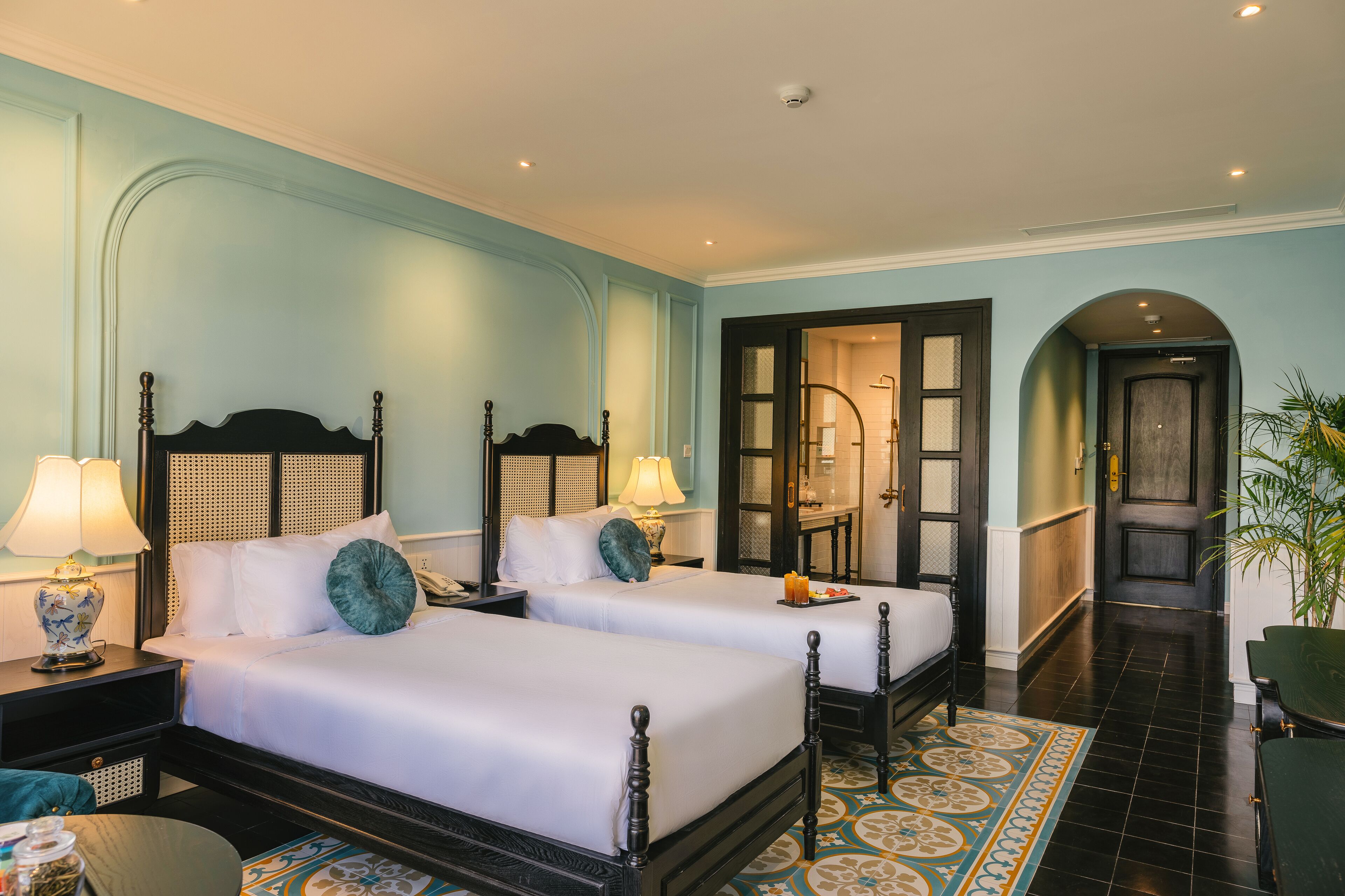 Kamar Double atau Twin Deluks, pemandangan kota (Twin) | Busa memori, minibar, brankas, dan meja kerja