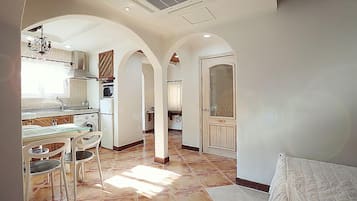 6 Persons Room | Living area