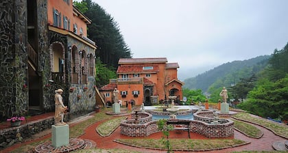 Miallet Pension and Glamping