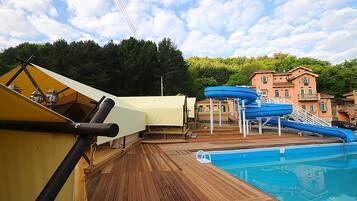 Glamping Pool Zone | Vistas desde la habitación