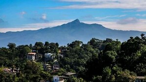 Deluxe Double or Twin Room | Mountain view - The Tenthola Kandy (Kandy)