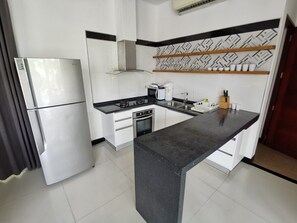 Fridge, microwave, oven, stovetop - Lotus private pool villa (Hua Hin)