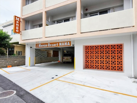Property entrance. Mango Resort Okinawa Naha