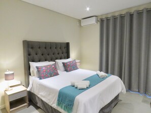 Executive Apartment, 3 Bedrooms | Laptop workspace, iron/ironing board, free WiFi, bed sheets