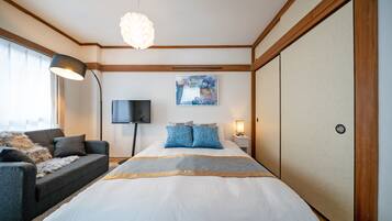 2 bedrooms, blackout drapes, free WiFi, bed sheets