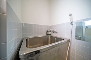 Appartement, 2 chambres | Salle de bain