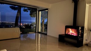 Interior - Villa GRIMALDI with swimming pool, sea and mountain views (Cagnes-sur-Mer)