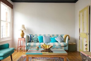 Living area - Big, Central & Designer flat (London)