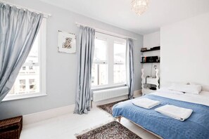 2 bedrooms, WiFi, bed sheets - Big, Central & Designer flat (London)