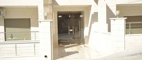 Apartment | Exterior