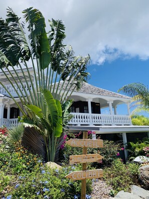 Fachada da propriedade