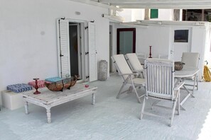 Outdoor dining - Aegeas Secret with Aegean Views (Naxos)
