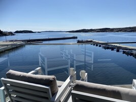 Rorbu Suite 2. Floor | Terrace/patio