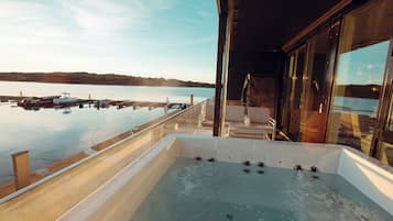 Rorbusuite Exclusive | Tina de hidromasaje privada