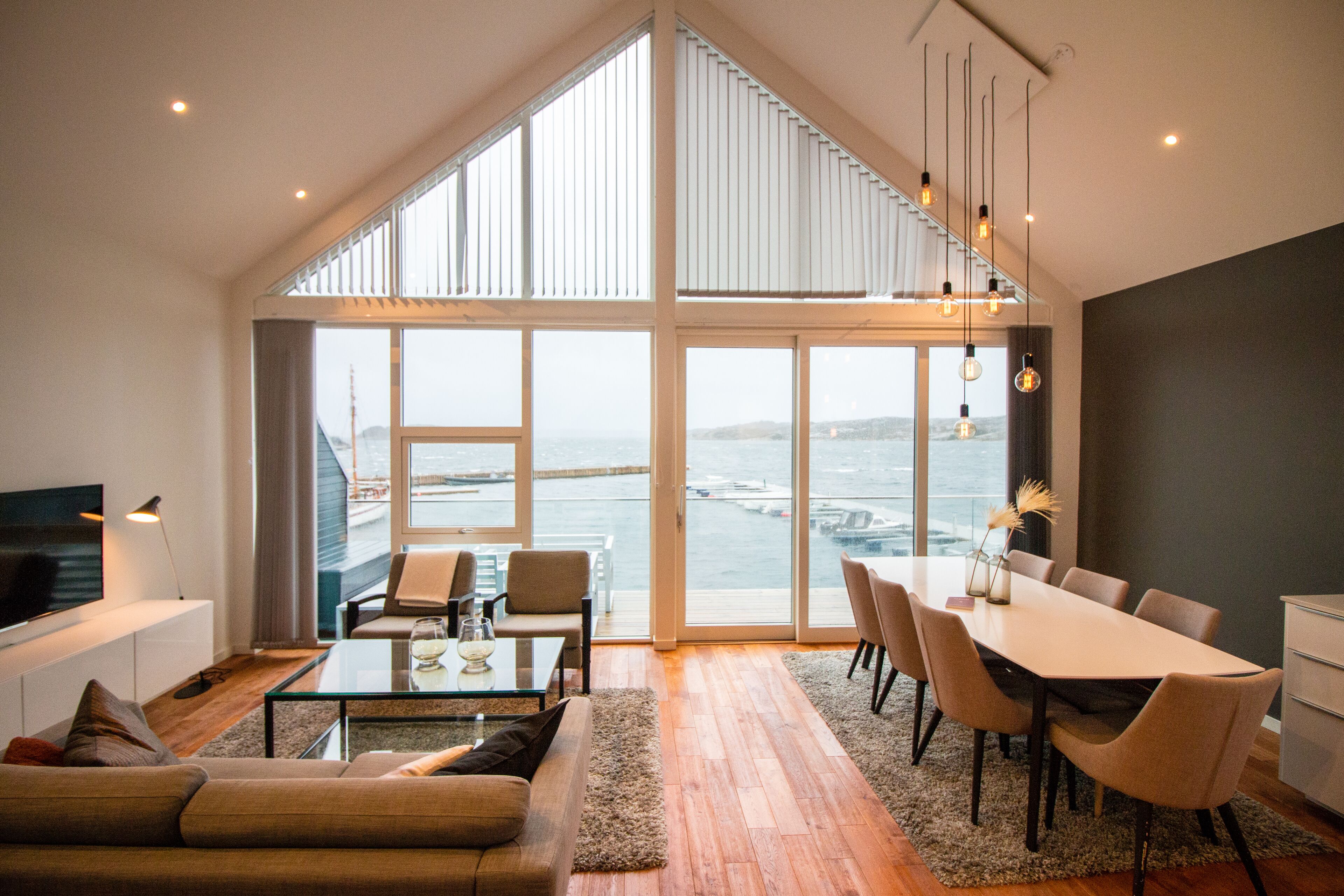 Rorbu Suite 2. Floor | Living room | 42-inch flat-screen TV with cable channels, TV