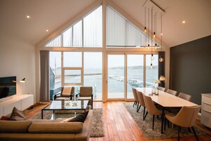 Rorbu Suite 2. Floor | Living room | 42-inch flat-screen TV with cable channels, TV