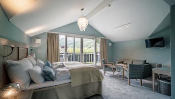 Individuell inredning, unika möbler och mörkläggningsgardiner