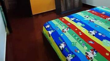 1 bedroom, memory-foam beds, individually furnished, desk