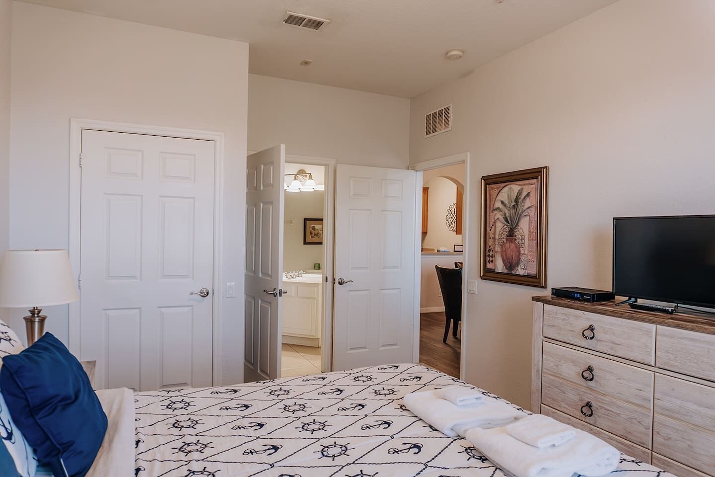 3 bedrooms, WiFi, bed sheets