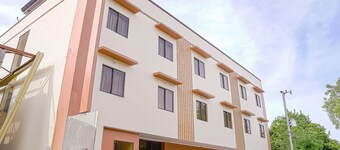 OYO 592 La Briana Guest House