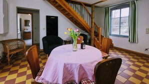 Leilighet, 2 soverom, terrasse (left side - incl. EUR 35 cleaning fee) | Oppholdsområde
