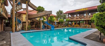 OYO 588 Sunrock Resort