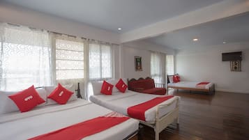 Family Suite | 1 bedroom, free WiFi, bed sheets