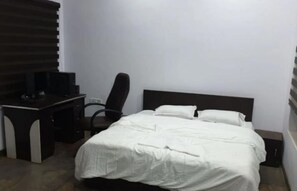 Deluxe Double Room | In-room safe, iron/ironing board, free WiFi - Nisarg Resort (Jabalpur)
