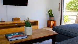 Unclassified image, 3 of 16, button - Surfs Up Studio Muizenberg Beachfront (Cape Town)