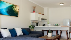 Unclassified image, 5 of 16, button - Surfs Up Studio Muizenberg Beachfront (Cape Town)