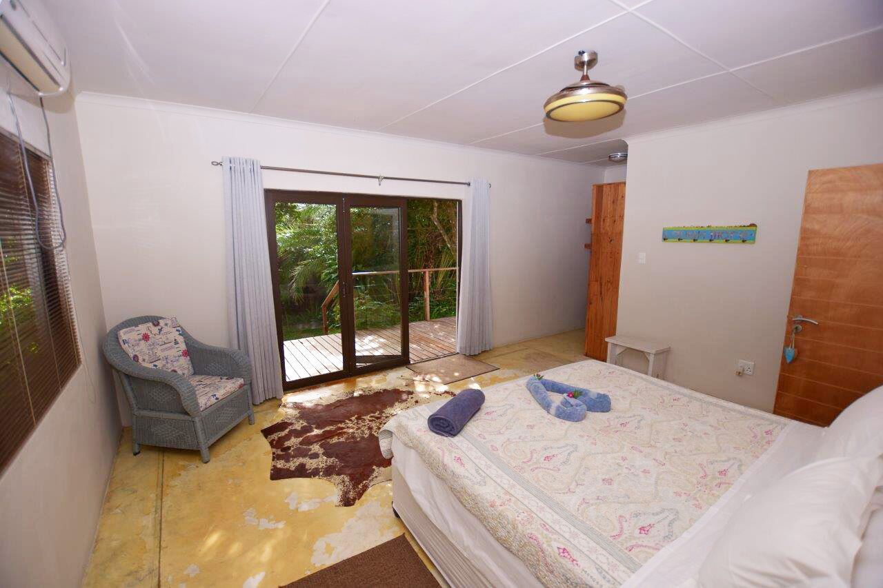 4 bedrooms, bed sheets