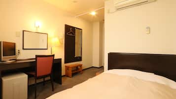 In-room safe, WiFi (free)