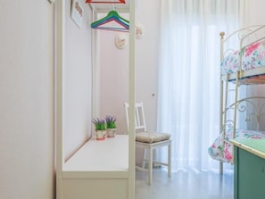 2 Schlafzimmer, Bügeleisen/Bügelbrett, Internetzugang, Bettwäsche