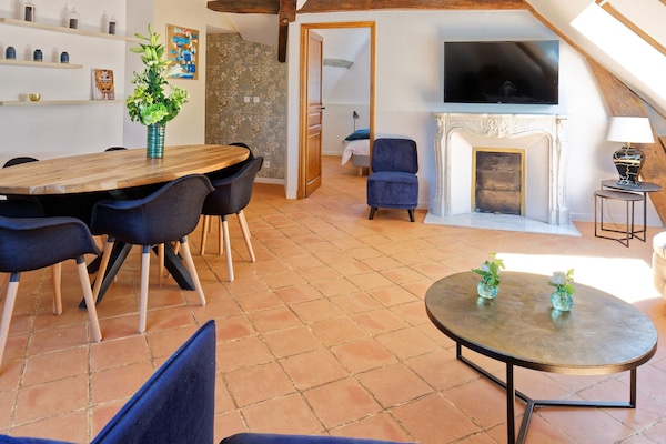 Salle à manger lumineuse