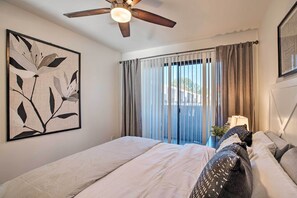 2 bedrooms, Internet, bed sheets - 4 Mi to ASU: Lake-View Condo w/ Patio, Pool Access (Tempe)