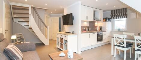 Télévision, chaîne hi-fi