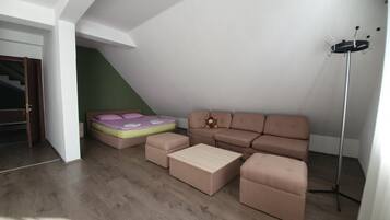 Family Quadruple Room | Free WiFi