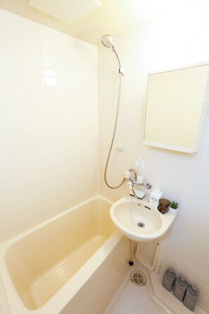 Apartment, 1 Bedroom | Bathroom | Combined shower/tub, free toiletries, hair dryer, slippers - Lucky Yotsuki (Tokyo)