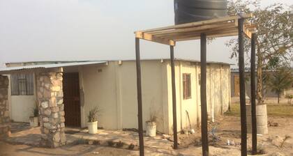 NHAKA Savaal - cottage DETROIT